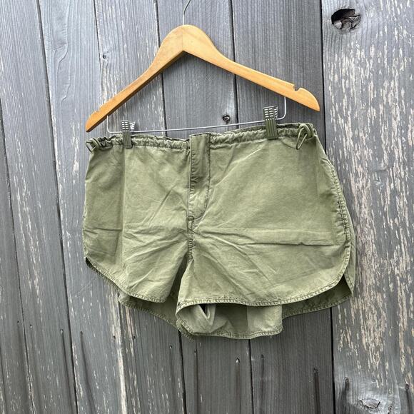 NWT UO Avery Pull-On Short in Khaki Green - Picture 2 of 8